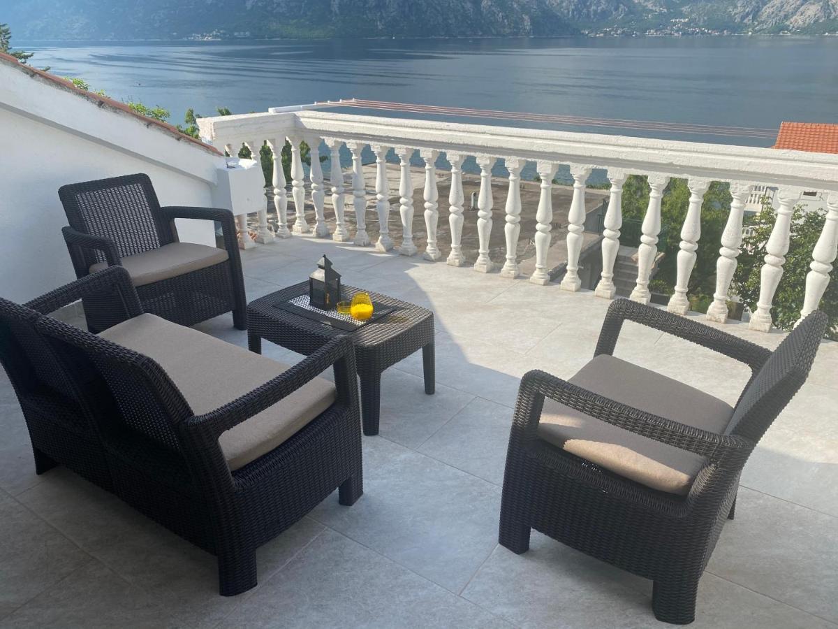 Lux Boka Sea View Apartment Cattaro Esterno foto
